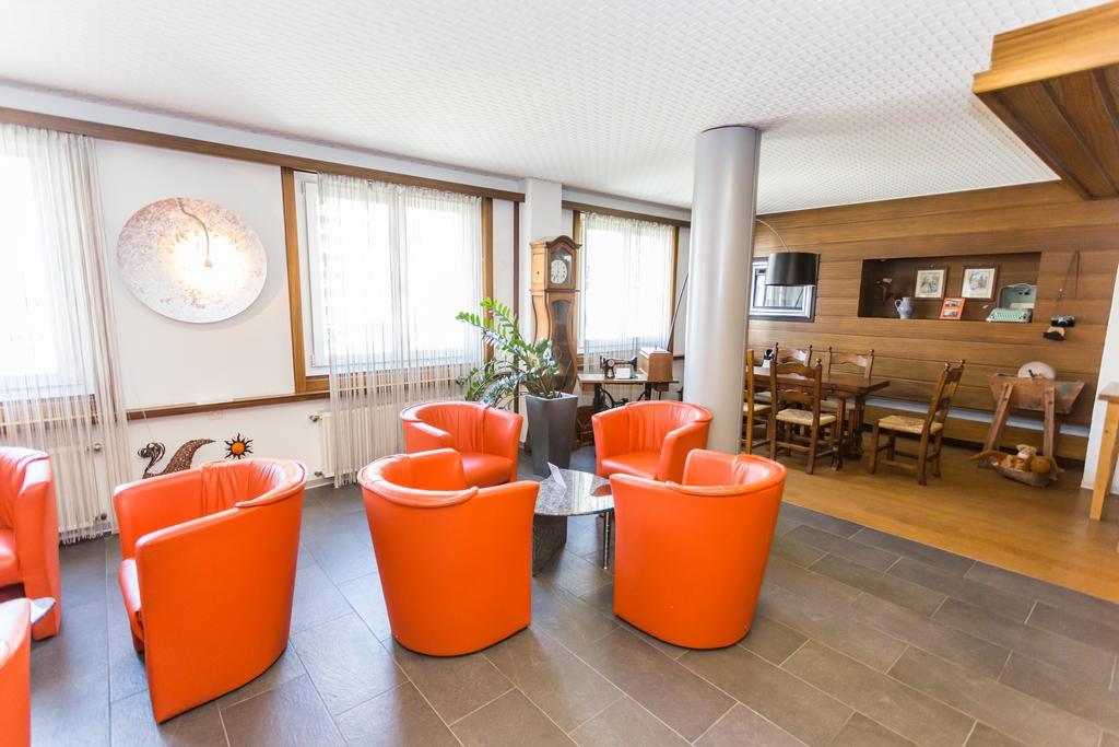 Hotel Du Rhone ซิยง ภายนอก รูปภาพ