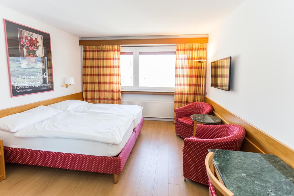 Hotel Du Rhone ซิยง ห้อง รูปภาพ