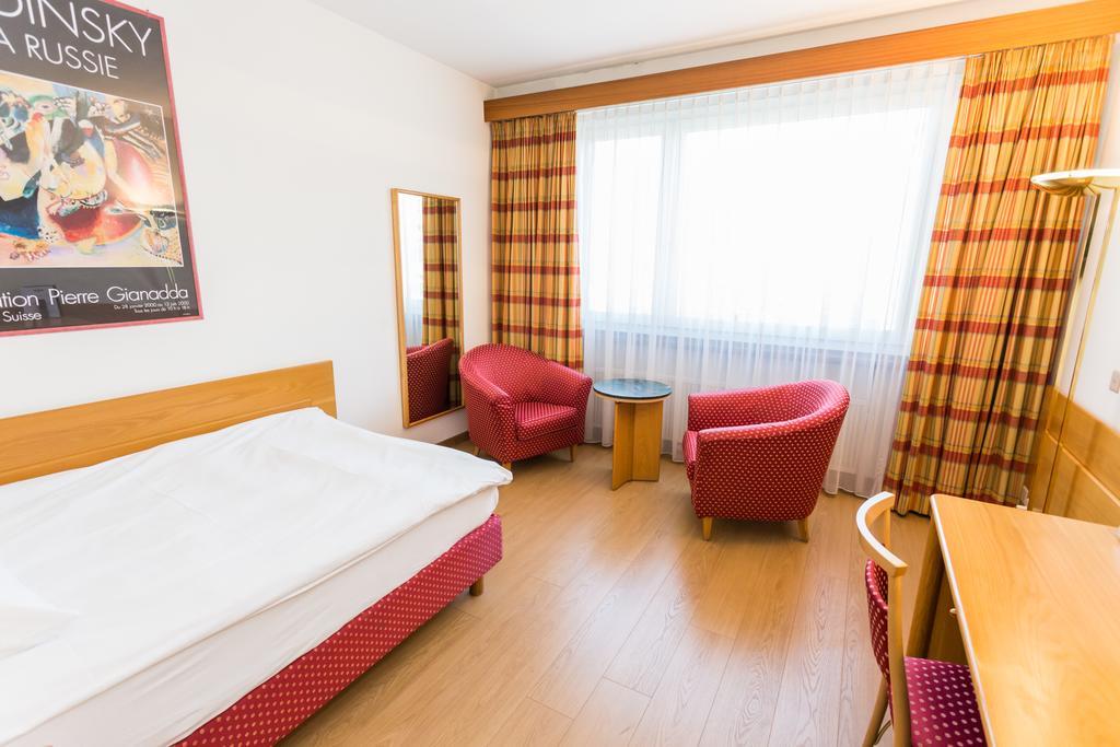 Hotel Du Rhone ซิยง ห้อง รูปภาพ