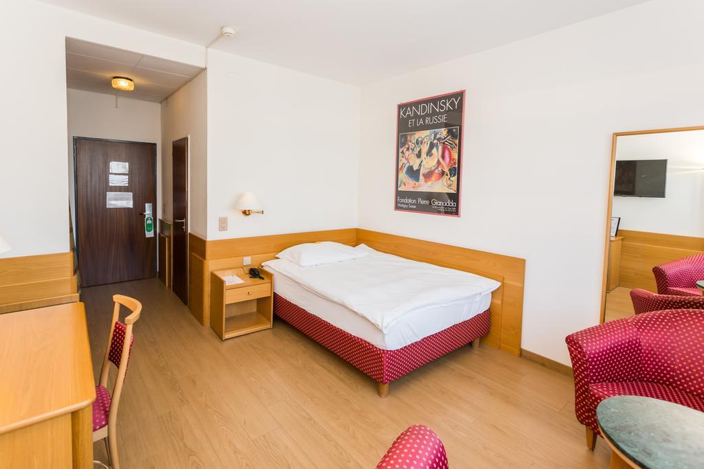 Hotel Du Rhone ซิยง ห้อง รูปภาพ