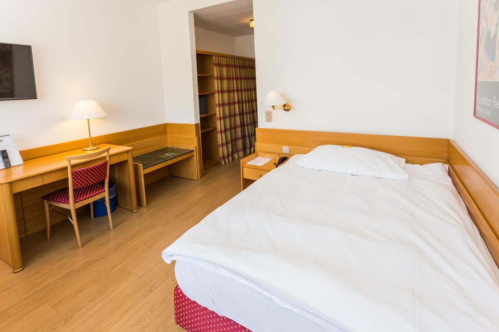 Hotel Du Rhone ซิยง ห้อง รูปภาพ