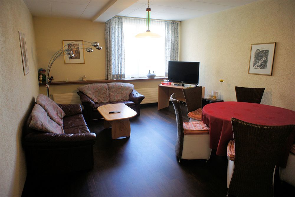 Hotel Du Rhone ซิยง ภายนอก รูปภาพ