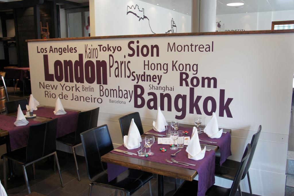 Hotel Du Rhone ซิยง ภายนอก รูปภาพ